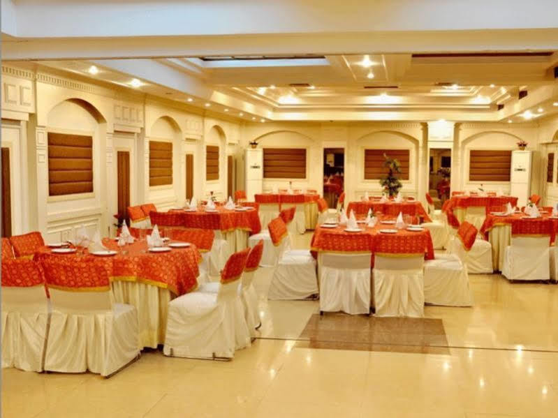 Hotel Solitaire Chandigarh - 10 Mins From Railway Station Dış mekan fotoğraf