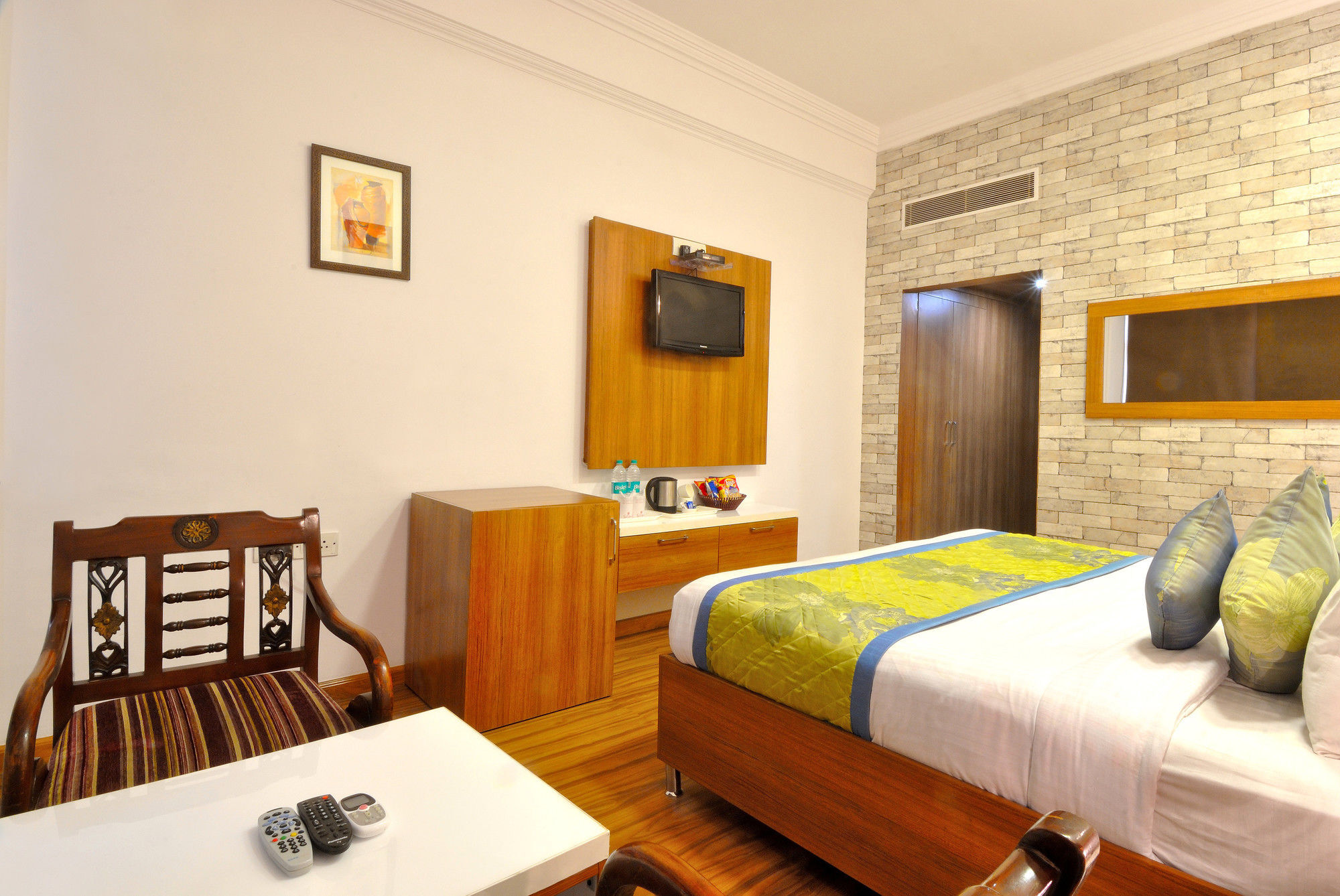 Hotel Solitaire Chandigarh - 10 Mins From Railway Station Dış mekan fotoğraf