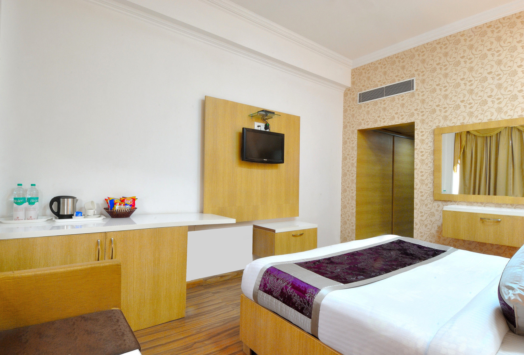 Hotel Solitaire Chandigarh - 10 Mins From Railway Station Dış mekan fotoğraf